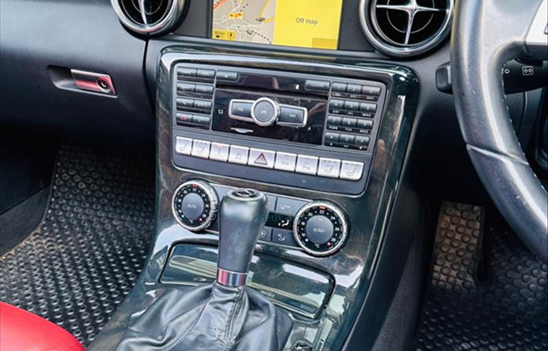ขายรถเก๋งมือสอง-mercedes-benz-เมอร์เซเดสเบนซ์-slk200-amg-รถปี2013-รหัส68956-c69708ff.jpg ขายรถเก๋งมือสอง-mercedes-benz-เมอร์เซเดสเบนซ์-slk200-amg-รถปี2013-รหัส68956-c69708ff.jpg