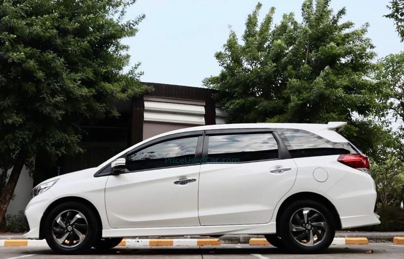 ขายรถเก๋งมือสอง-honda-ฮอนด้า-mobilio-โมบิลิโอ-รถปี2018-รหัส69007-139dd719.jpg ขายรถเก๋งมือสอง-honda-ฮอนด้า-mobilio-โมบิลิโอ-รถปี2018-รหัส69007-139dd719.jpg