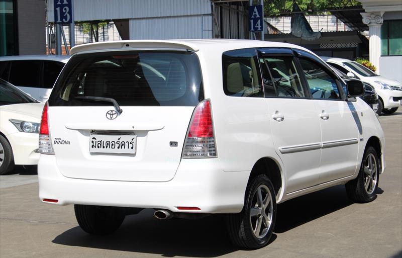 ขายรถตู้มือสอง toyota innova รถปี2010 รหัส 69011 รูปที่3