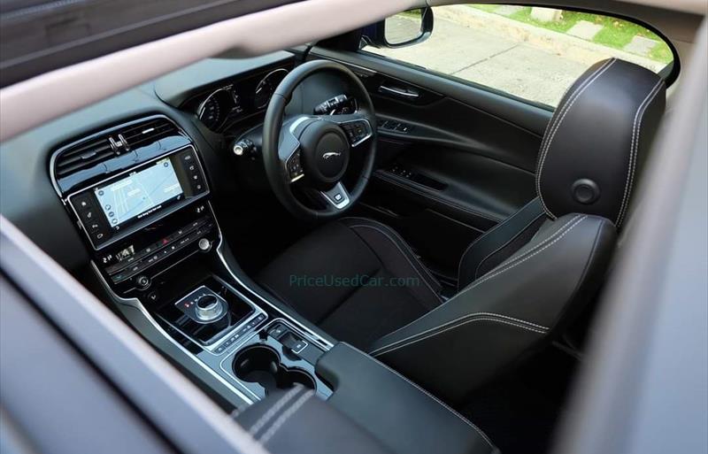 ขายรถเก๋งมือสอง-jaguar-จากัวร์-xe-รถปี2017-รหัส69031-92e7a34a.jpg ขายรถเก๋งมือสอง-jaguar-จากัวร์-xe-รถปี2017-รหัส69031-92e7a34a.jpg