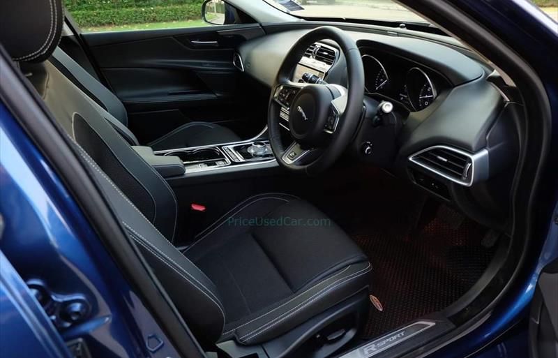 ขายรถเก๋งมือสอง-jaguar-จากัวร์-xe-รถปี2017-รหัส69031-f220a5c0.jpg ขายรถเก๋งมือสอง-jaguar-จากัวร์-xe-รถปี2017-รหัส69031-f220a5c0.jpg