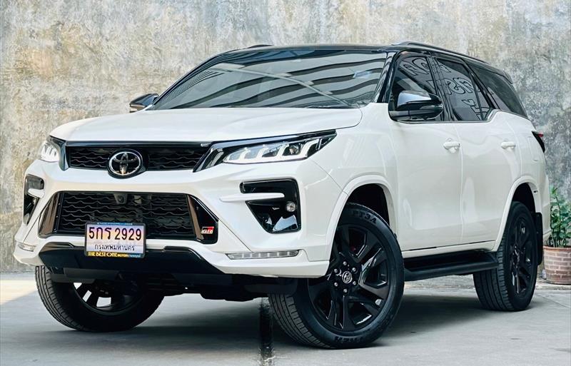 รถ SUV มือสอง  TOYOTA FORTUNER 2.8 V 4WD รถปี2021