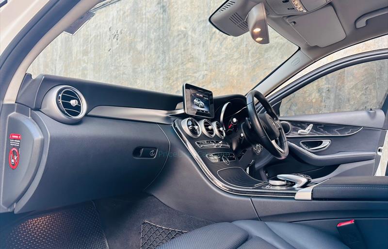 ขายรถเก๋งมือสอง-mercedes-benz-เมอร์เซเดสเบนซ์-c350-ซีสามห้าศูนย์-รถปี2019-รหัส69034-6a8ab800.jpg ขายรถเก๋งมือสอง-mercedes-benz-เมอร์เซเดสเบนซ์-c350-ซีสามห้าศูนย์-รถปี2019-รหัส69034-6a8ab800.jpg
