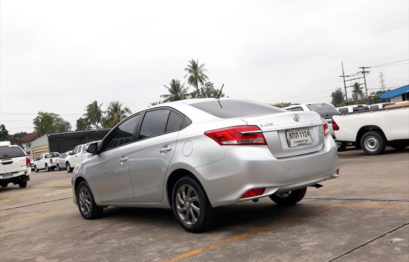 ขายรถเก๋งมือสอง-toyota-โตโยต้า-vios-วีออส-รถปี2017-รหัส69038-62cc5482.jpg ขายรถเก๋งมือสอง-toyota-โตโยต้า-vios-วีออส-รถปี2017-รหัส69038-62cc5482.jpg