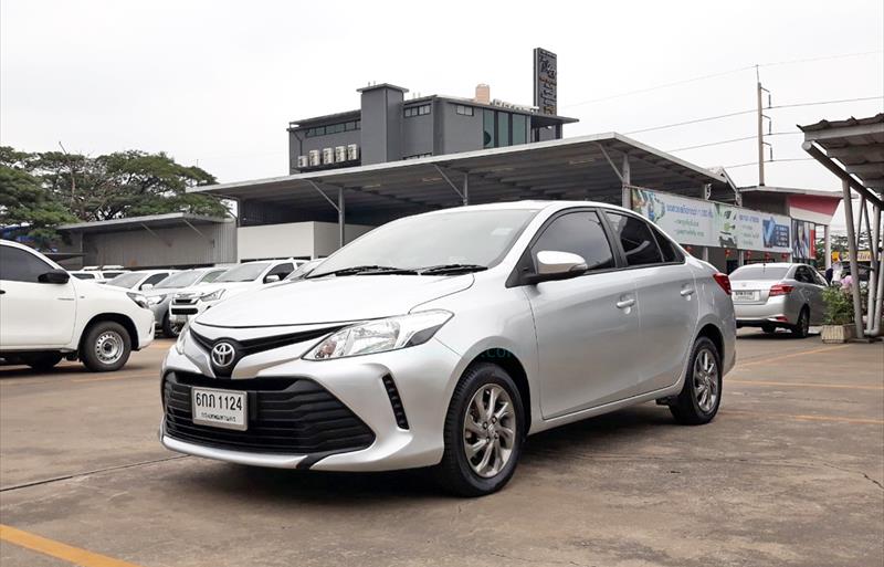 ขายรถเก๋งมือสอง toyota vios รถปี2017 รหัส 69038 รูปที่2