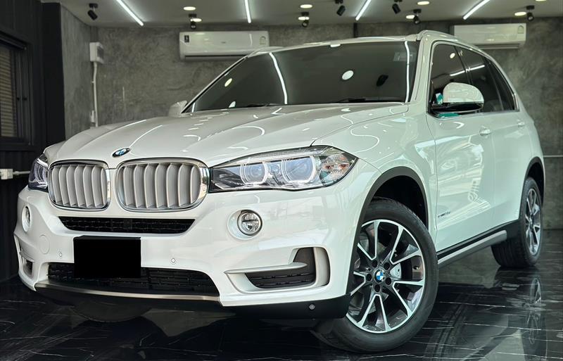 รถ SUV มือสอง  BMW X5 xDrive25d รถปี2015