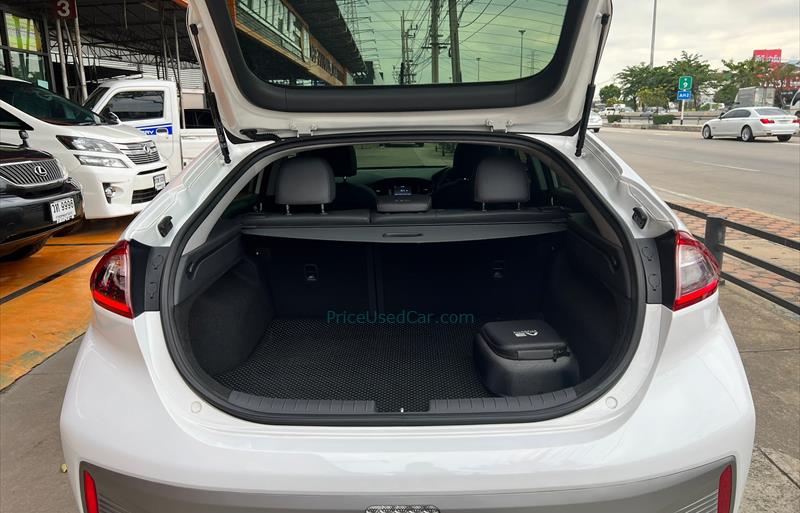 ขายรถเก๋งมือสอง-hyundai-ฮุนได-i30-รถปี2017-รหัส69074-d317b5f2.jpg ขายรถเก๋งมือสอง-hyundai-ฮุนได-i30-รถปี2017-รหัส69074-d317b5f2.jpg