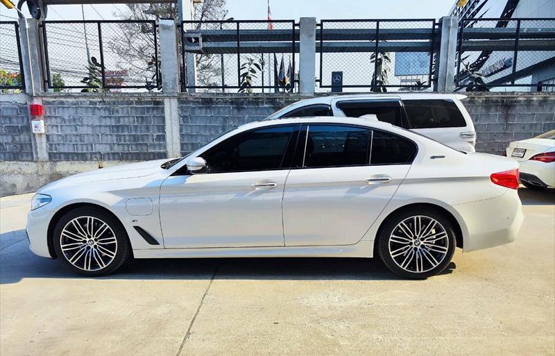 ขายรถเก๋งมือสอง-bmw-บีเอ็มดับบลิว-530i-รถปี2019-รหัส69253-f92140b3.jpg ขายรถเก๋งมือสอง-bmw-บีเอ็มดับบลิว-530i-รถปี2019-รหัส69253-f92140b3.jpg
