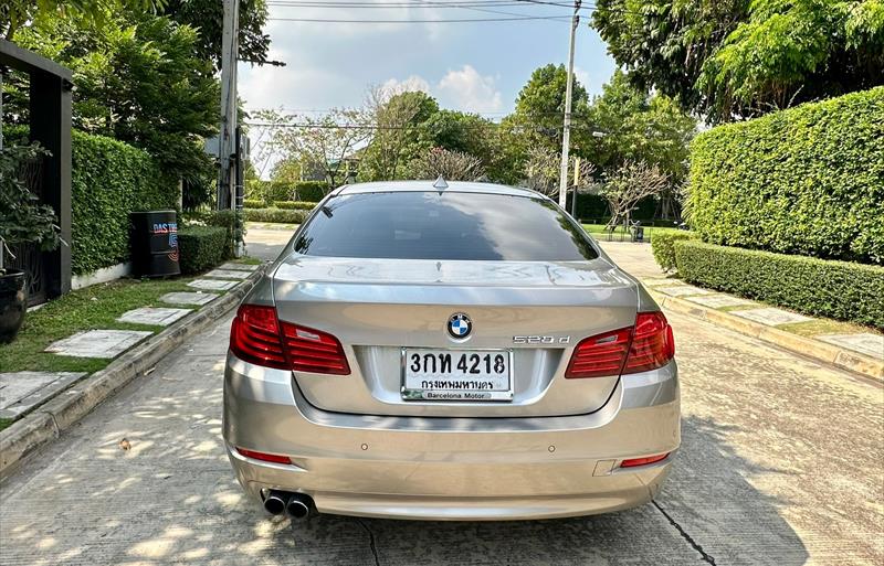 ขายรถเก๋งมือสอง-bmw-บีเอ็มดับบลิว-520d-ห้าสองศูนย์ดี-รถปี2014-รหัส69257-10b7902e.jpg ขายรถเก๋งมือสอง-bmw-บีเอ็มดับบลิว-520d-ห้าสองศูนย์ดี-รถปี2014-รหัส69257-10b7902e.jpg