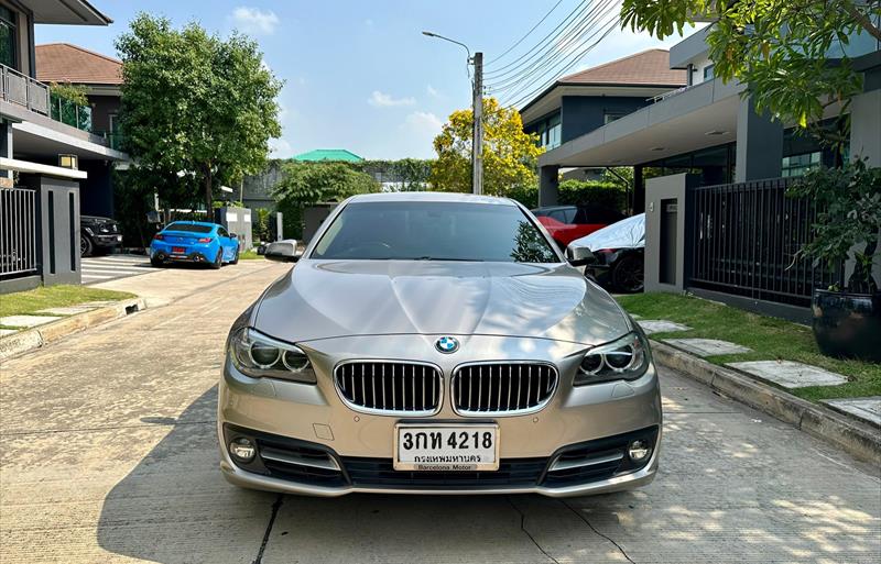 ขายรถเก๋งมือสอง-bmw-บีเอ็มดับบลิว-520d-ห้าสองศูนย์ดี-รถปี2014-รหัส69257-58433e3b.jpg ขายรถเก๋งมือสอง-bmw-บีเอ็มดับบลิว-520d-ห้าสองศูนย์ดี-รถปี2014-รหัส69257-58433e3b.jpg