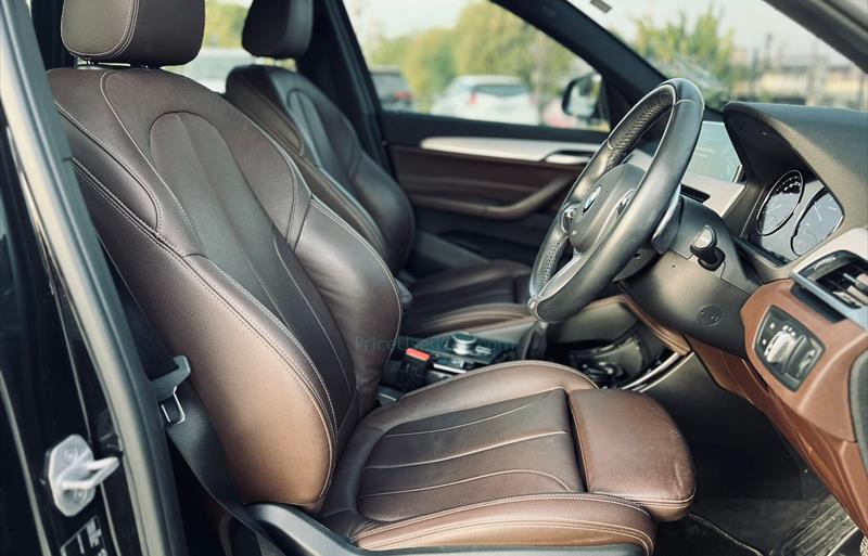 ขายรถ-suv-มือสอง-bmw-บีเอ็มดับบลิว-x1-เอ็กซ์1-รถปี2019-รหัส69288-71c320e5.jpg ขายรถ-suv-มือสอง-bmw-บีเอ็มดับบลิว-x1-เอ็กซ์1-รถปี2019-รหัส69288-71c320e5.jpg