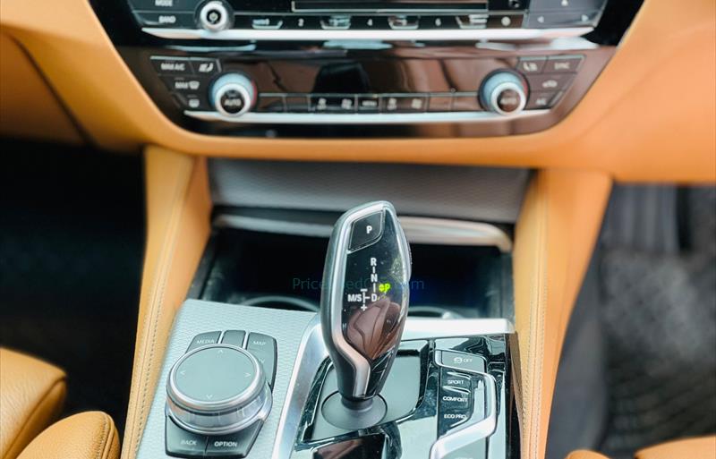 ขายรถเก๋งมือสอง-bmw-บีเอ็มดับบลิว-530i-รถปี2018-รหัส69292-76fcca55.jpg ขายรถเก๋งมือสอง-bmw-บีเอ็มดับบลิว-530i-รถปี2018-รหัส69292-76fcca55.jpg