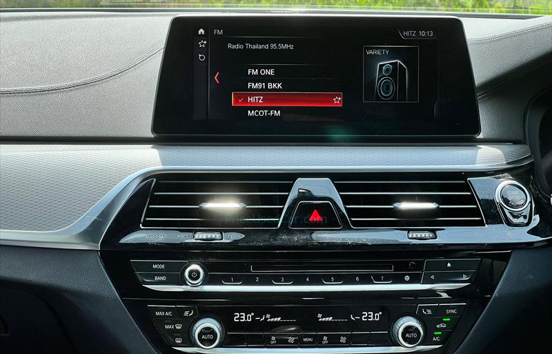 ขายรถเก๋งมือสอง-bmw-บีเอ็มดับบลิว-520d-ห้าสองศูนย์ดี-รถปี2018-รหัส69297-6f37e9fd.jpg ขายรถเก๋งมือสอง-bmw-บีเอ็มดับบลิว-520d-ห้าสองศูนย์ดี-รถปี2018-รหัส69297-6f37e9fd.jpg