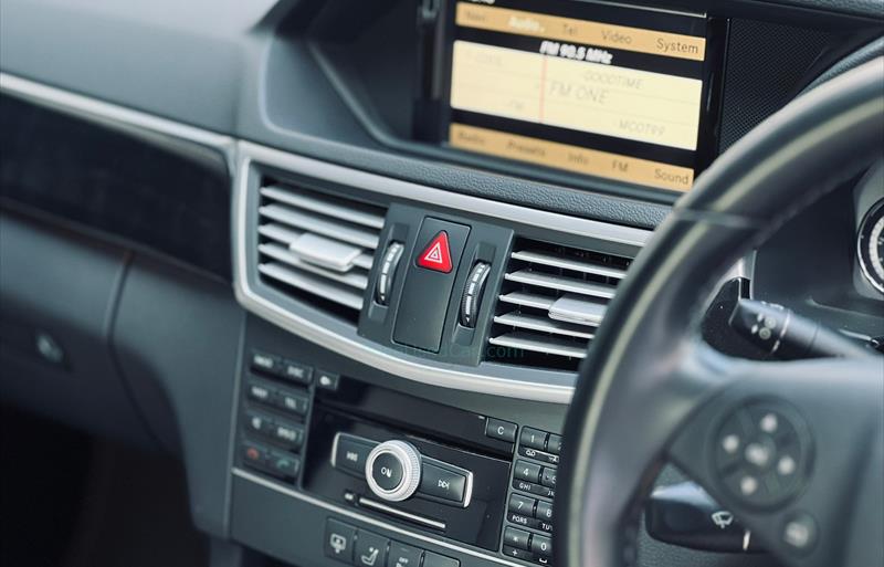 ขายรถเก๋งมือสอง-mercedes-benz-เมอร์เซเดสเบนซ์-e250-รถปี2010-รหัส69312-e1f7e883.jpg ขายรถเก๋งมือสอง-mercedes-benz-เมอร์เซเดสเบนซ์-e250-รถปี2010-รหัส69312-e1f7e883.jpg
