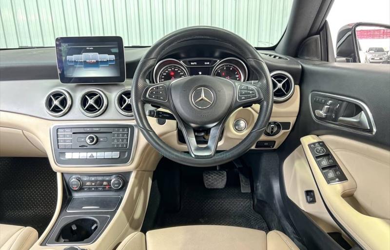 ขายรถเก๋งมือสอง-mercedes-benz-เมอร์เซเดสเบนซ์-cla200-รถปี2017-รหัส69332-e5bc955d.jpeg ขายรถเก๋งมือสอง-mercedes-benz-เมอร์เซเดสเบนซ์-cla200-รถปี2017-รหัส69332-e5bc955d.jpeg