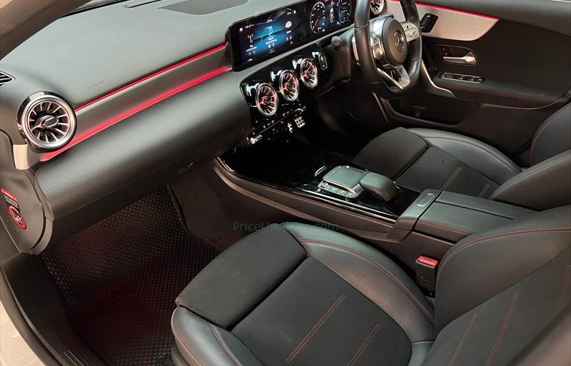 ขายรถเก๋งมือสอง-mercedes-benz-เมอร์เซเดสเบนซ์-a200-รถปี2022-รหัส69374-c67c0797.jpg ขายรถเก๋งมือสอง-mercedes-benz-เมอร์เซเดสเบนซ์-a200-รถปี2022-รหัส69374-c67c0797.jpg