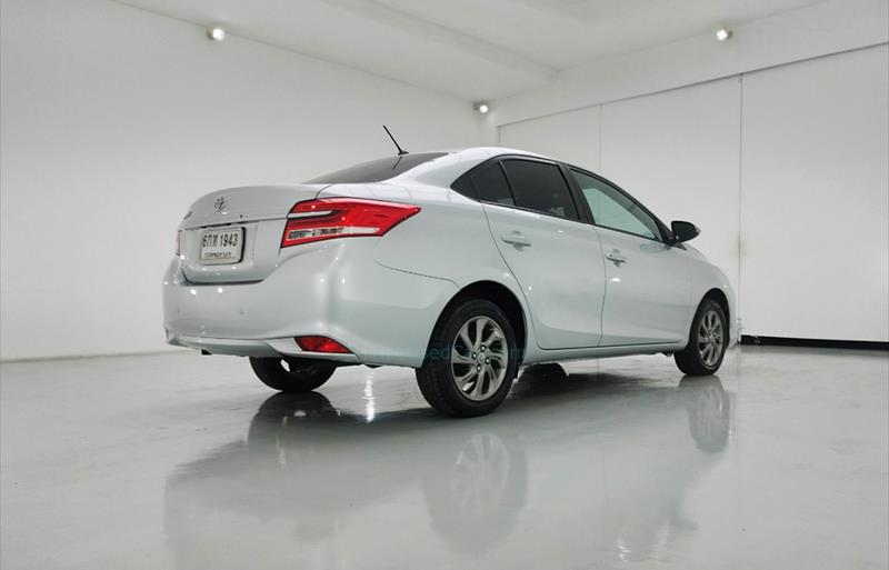 ขายรถเก๋งมือสอง-toyota-โตโยต้า-vios-วีออส-รถปี2017-รหัส69439-d9d84af1.jpg ขายรถเก๋งมือสอง-toyota-โตโยต้า-vios-วีออส-รถปี2017-รหัส69439-d9d84af1.jpg