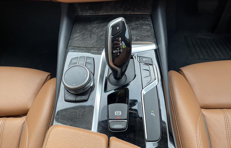ขายรถเก๋งมือสอง-bmw-บีเอ็มดับบลิว-520d-ห้าสองศูนย์ดี-รถปี2018-รหัส69491-f03aa020.jpg ขายรถเก๋งมือสอง-bmw-บีเอ็มดับบลิว-520d-ห้าสองศูนย์ดี-รถปี2018-รหัส69491-f03aa020.jpg