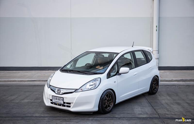 รถเก๋งมือสอง HONDA JAZZ รถปี 2012 รถเก๋งมือสอง HONDA JAZZ รถปี 2012