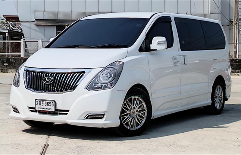 รถตู้มือสอง  HYUNDAI H-1 2.5 Grand Maesto รถปี2017