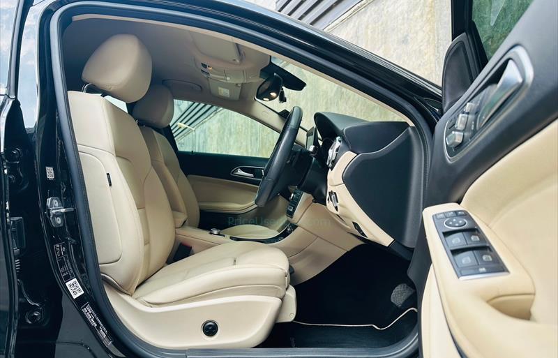 ขายรถเก๋งมือสอง-mercedes-benz-เมอร์เซเดสเบนซ์-gla200-รถปี2020-รหัส69595-4e512aae.jpg ขายรถเก๋งมือสอง-mercedes-benz-เมอร์เซเดสเบนซ์-gla200-รถปี2020-รหัส69595-4e512aae.jpg