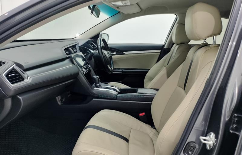 ขายรถเก๋งมือสอง-honda-ฮอนด้า-civic-ซีวิค-รถปี2019-รหัส69600-63e3b258.jpg ขายรถเก๋งมือสอง-honda-ฮอนด้า-civic-ซีวิค-รถปี2019-รหัส69600-63e3b258.jpg