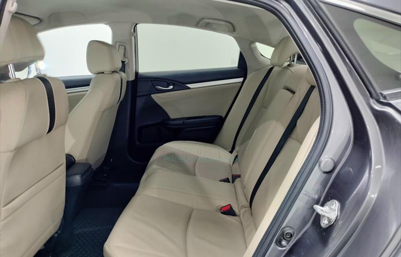 ขายรถเก๋งมือสอง-honda-ฮอนด้า-civic-ซีวิค-รถปี2019-รหัส69600-696387d2.jpg ขายรถเก๋งมือสอง-honda-ฮอนด้า-civic-ซีวิค-รถปี2019-รหัส69600-696387d2.jpg