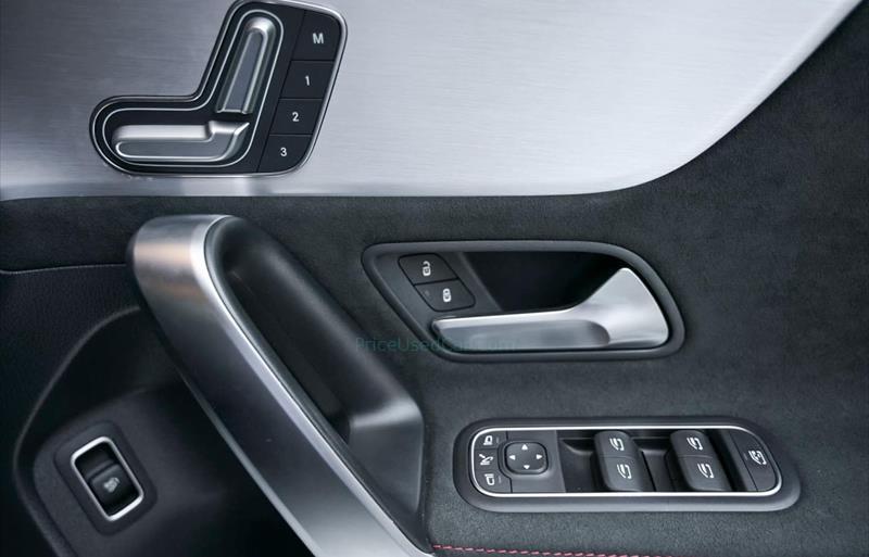 ขายรถเก๋งมือสอง-mercedes-benz-เมอร์เซเดสเบนซ์-a200-รถปี2021-รหัส69626-02fa6b37.jpg ขายรถเก๋งมือสอง-mercedes-benz-เมอร์เซเดสเบนซ์-a200-รถปี2021-รหัส69626-02fa6b37.jpg
