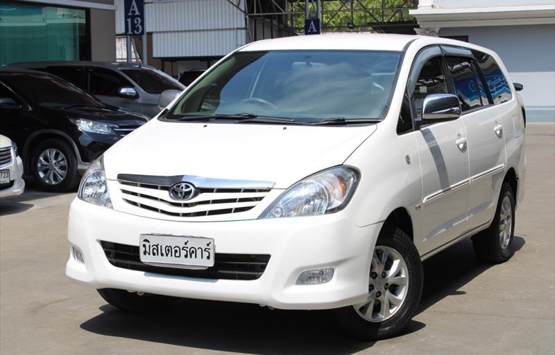 รถตู้มือสอง  TOYOTA INNOVA 2.0 G รถปี2011