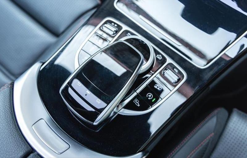ขายรถเก๋งมือสอง-mercedes-benz-เมอร์เซเดสเบนซ์-c43-amg-รถปี2022-รหัส69716-c5360c13.jpg ขายรถเก๋งมือสอง-mercedes-benz-เมอร์เซเดสเบนซ์-c43-amg-รถปี2022-รหัส69716-c5360c13.jpg