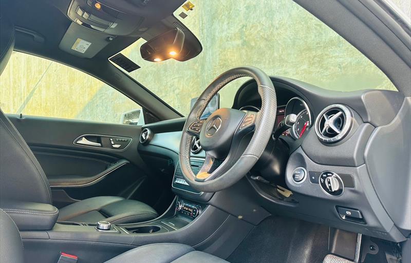 ขายรถเก๋งมือสอง-mercedes-benz-เมอร์เซเดสเบนซ์-cla200-รถปี2018-รหัส69720-6deab627.jpg ขายรถเก๋งมือสอง-mercedes-benz-เมอร์เซเดสเบนซ์-cla200-รถปี2018-รหัส69720-6deab627.jpg