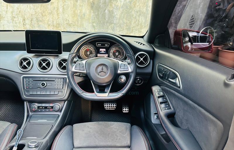 ขายรถเก๋งมือสอง-mercedes-benz-เมอร์เซเดสเบนซ์-cla250-amg-ซีแอลเอสองห้าศูนย์-เอเอ็มจี-รถปี2017-รหัส69721-6127cb46.jpg ขายรถเก๋งมือสอง-mercedes-benz-เมอร์เซเดสเบนซ์-cla250-amg-ซีแอลเอสองห้าศูนย์-เอเอ็มจี-รถปี2017-รหัส69721-6127cb46.jpg