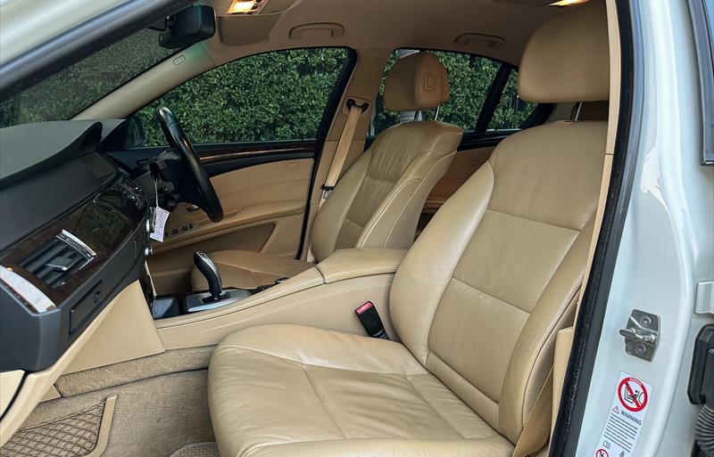 ขายรถเก๋งมือสอง-bmw-บีเอ็มดับบลิว-520d-ห้าสองศูนย์ดี-รถปี2010-รหัส69722-ad8dbfc2.jpg ขายรถเก๋งมือสอง-bmw-บีเอ็มดับบลิว-520d-ห้าสองศูนย์ดี-รถปี2010-รหัส69722-ad8dbfc2.jpg