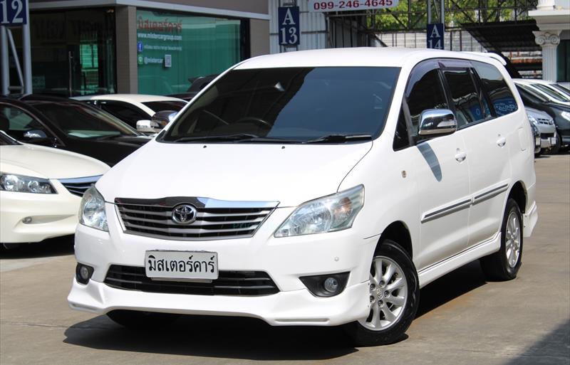 รถตู้มือสอง TOYOTA INNOVA รถปี 2013