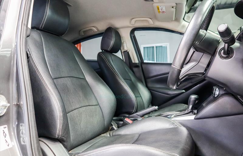ขายรถเก๋งมือสอง-mazda-มาสด้า-2-สอง-รถปี2019-รหัส69768-19f1c438.JPG