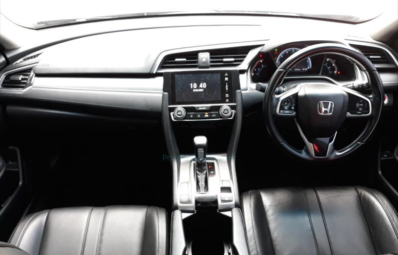 ขายรถเก๋งมือสอง-honda-ฮอนด้า-civic-ซีวิค-รถปี2017-รหัส69797-2e2faff3.jpg ขายรถเก๋งมือสอง-honda-ฮอนด้า-civic-ซีวิค-รถปี2017-รหัส69797-2e2faff3.jpg