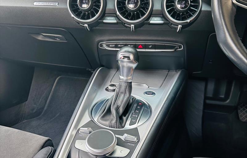 ขายรถเก๋งมือสอง-audi-ออดี้-tt-ทีที-รถปี2017-รหัส69848-0334d676.jpg ขายรถเก๋งมือสอง-audi-ออดี้-tt-ทีที-รถปี2017-รหัส69848-0334d676.jpg