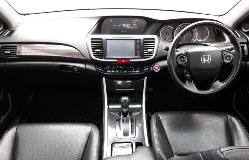 ขายรถเก๋งมือสอง-honda-ฮอนด้า-accord-แอคคอร์ด-รถปี2016-รหัส69854-cb5c70e4.jpg ขายรถเก๋งมือสอง-honda-ฮอนด้า-accord-แอคคอร์ด-รถปี2016-รหัส69854-cb5c70e4.jpg