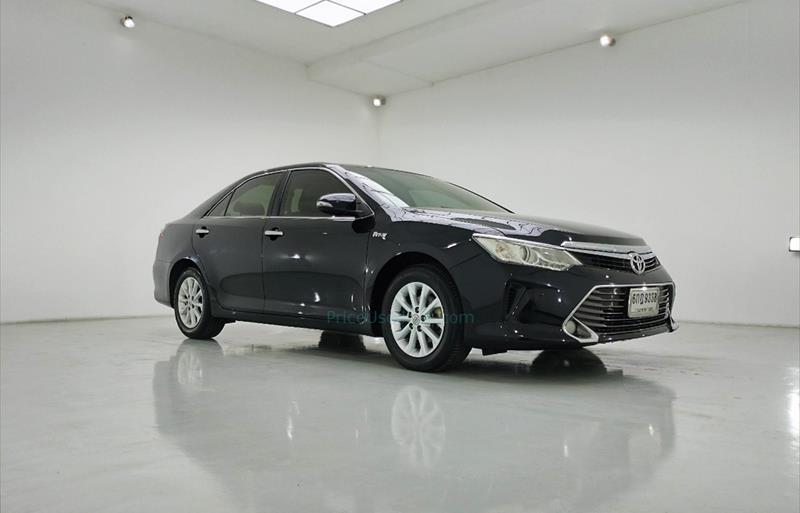 ขายรถเก๋งมือสอง-toyota-โตโยต้า-camry-คัมรี่-รถปี2017-รหัส69911-17697c00.jpg ขายรถเก๋งมือสอง-toyota-โตโยต้า-camry-คัมรี่-รถปี2017-รหัส69911-17697c00.jpg