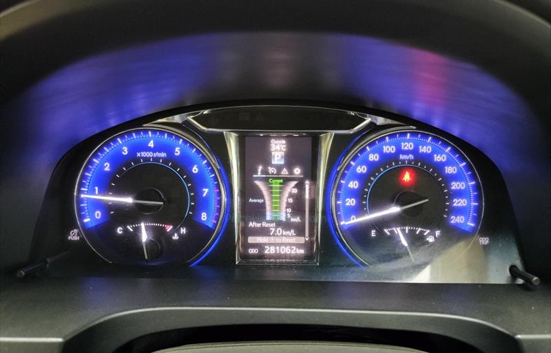 ขายรถเก๋งมือสอง-toyota-โตโยต้า-camry-คัมรี่-รถปี2017-รหัส69911-2f5872c2.jpg ขายรถเก๋งมือสอง-toyota-โตโยต้า-camry-คัมรี่-รถปี2017-รหัส69911-2f5872c2.jpg