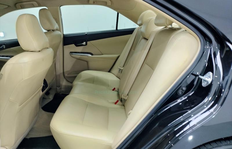 ขายรถเก๋งมือสอง-toyota-โตโยต้า-camry-คัมรี่-รถปี2017-รหัส69911-b196503a.jpg ขายรถเก๋งมือสอง-toyota-โตโยต้า-camry-คัมรี่-รถปี2017-รหัส69911-b196503a.jpg
