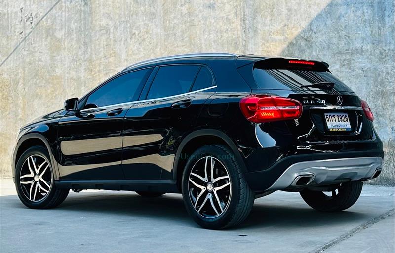 ขายรถเก๋งมือสอง-mercedes-benz-เมอร์เซเดสเบนซ์-gla200-รถปี2017-รหัส69922-b9325c16.jpg ขายรถเก๋งมือสอง-mercedes-benz-เมอร์เซเดสเบนซ์-gla200-รถปี2017-รหัส69922-b9325c16.jpg