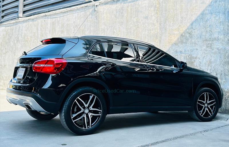 ขายรถเก๋งมือสอง-mercedes-benz-เมอร์เซเดสเบนซ์-gla200-รถปี2017-รหัส69922-f20aa44f.jpg ขายรถเก๋งมือสอง-mercedes-benz-เมอร์เซเดสเบนซ์-gla200-รถปี2017-รหัส69922-f20aa44f.jpg
