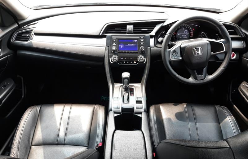 ขายรถเก๋งมือสอง honda civic รถปี2018 รหัส 69941 รูปที่8