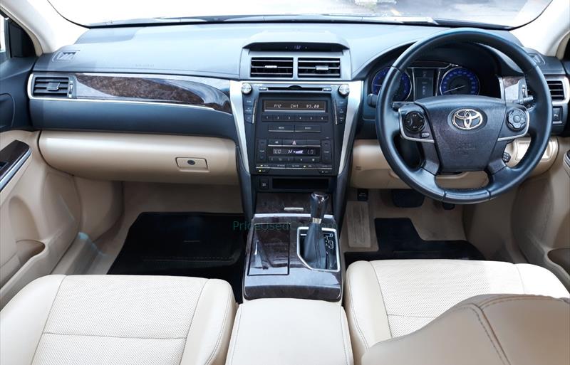 ขายรถเก๋งมือสอง-toyota-โตโยต้า-camry-คัมรี่-รถปี2017-รหัส69959-317e38b4.jpg ขายรถเก๋งมือสอง-toyota-โตโยต้า-camry-คัมรี่-รถปี2017-รหัส69959-317e38b4.jpg