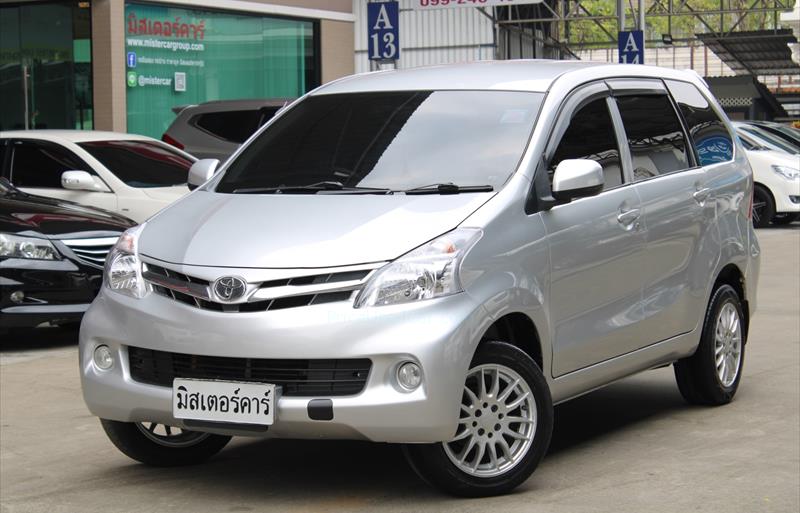 รถเก๋งมือสอง TOYOTA AVANZA รถปี 2012
