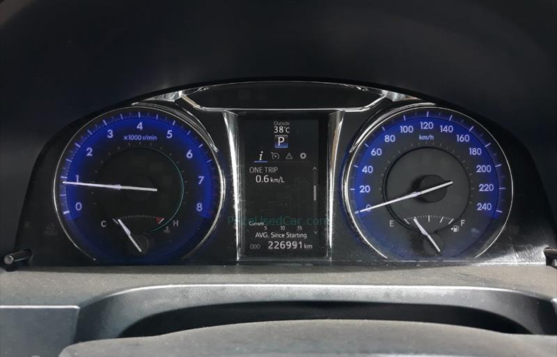ขายรถเก๋งมือสอง-toyota-โตโยต้า-camry-คัมรี่-รถปี2017-รหัส69972-c930801b.jpg ขายรถเก๋งมือสอง-toyota-โตโยต้า-camry-คัมรี่-รถปี2017-รหัส69972-c930801b.jpg