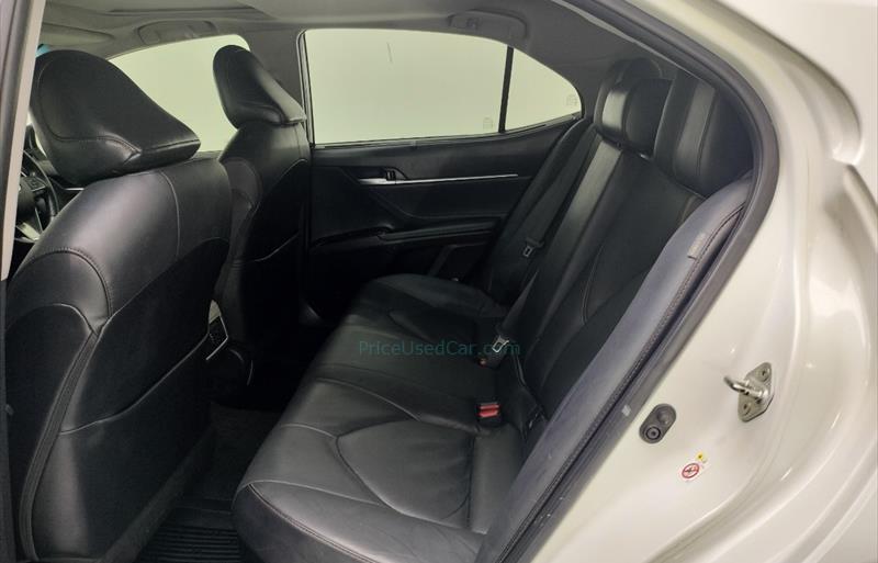 ขายรถเก๋งมือสอง-toyota-โตโยต้า-camry-คัมรี่-รถปี2019-รหัส69977-03c37255.jpg ขายรถเก๋งมือสอง-toyota-โตโยต้า-camry-คัมรี่-รถปี2019-รหัส69977-03c37255.jpg