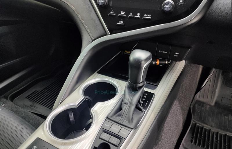 ขายรถเก๋งมือสอง-toyota-โตโยต้า-camry-คัมรี่-รถปี2019-รหัส69977-d07a8453.jpg ขายรถเก๋งมือสอง-toyota-โตโยต้า-camry-คัมรี่-รถปี2019-รหัส69977-d07a8453.jpg
