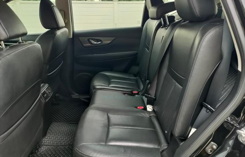 ขายรถ-suv-มือสอง-nissan-นิสสัน-x-trail-เอ็กส์เทร์ล-รถปี2017-รหัส70001-df7aac54.jpg ขายรถ-suv-มือสอง-nissan-นิสสัน-x-trail-เอ็กส์เทร์ล-รถปี2017-รหัส70001-df7aac54.jpg
